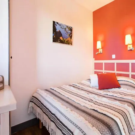Selection 1 Bedroom 4 People * Saint-Raphael (Var)