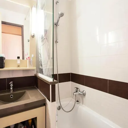 Selection 1 Bedroom 4 People * Saint-Raphael (Var)